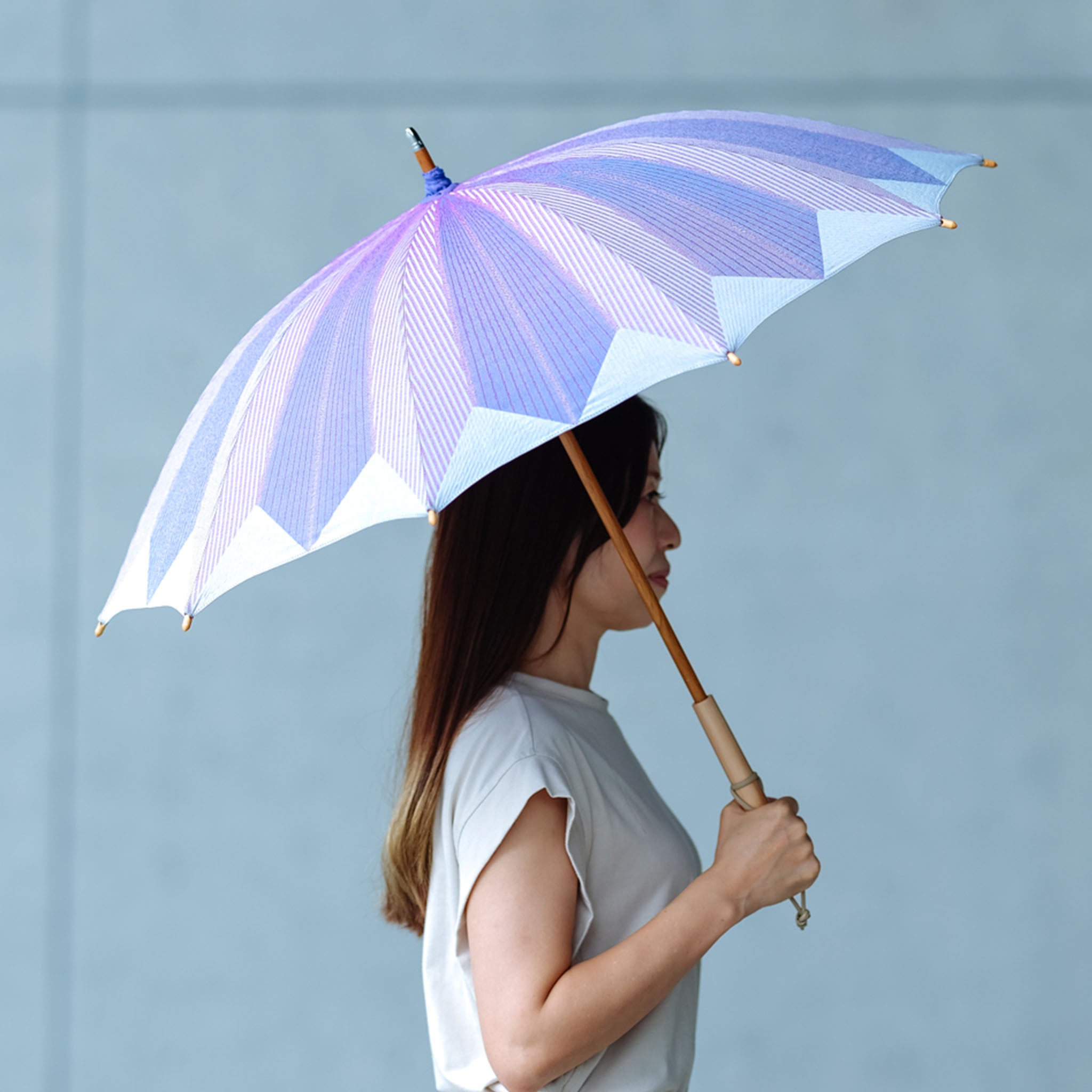 レディース日傘 菜 紫おくら 使用イメージ