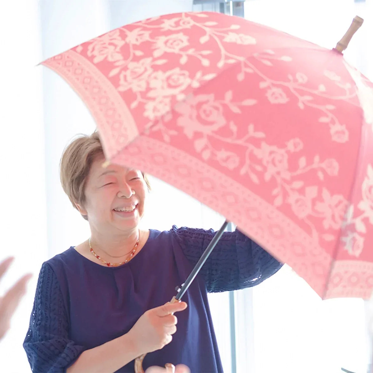 母の日ギフトには傘がおすすめ！実用的でおしゃれな晴雨兼用傘