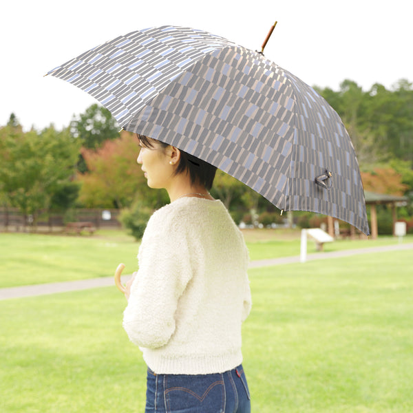 晴雨兼用　レディース　ノルディック　大枝　グレー　長傘　使用イメージ