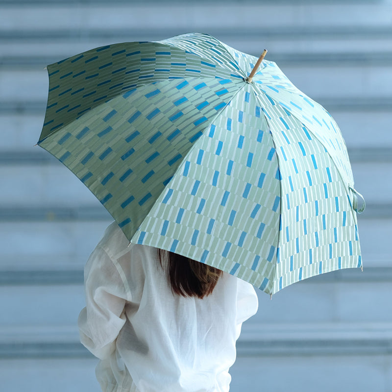 晴雨兼用傘　ノルディック　大枝　グリーン　使用イメージ