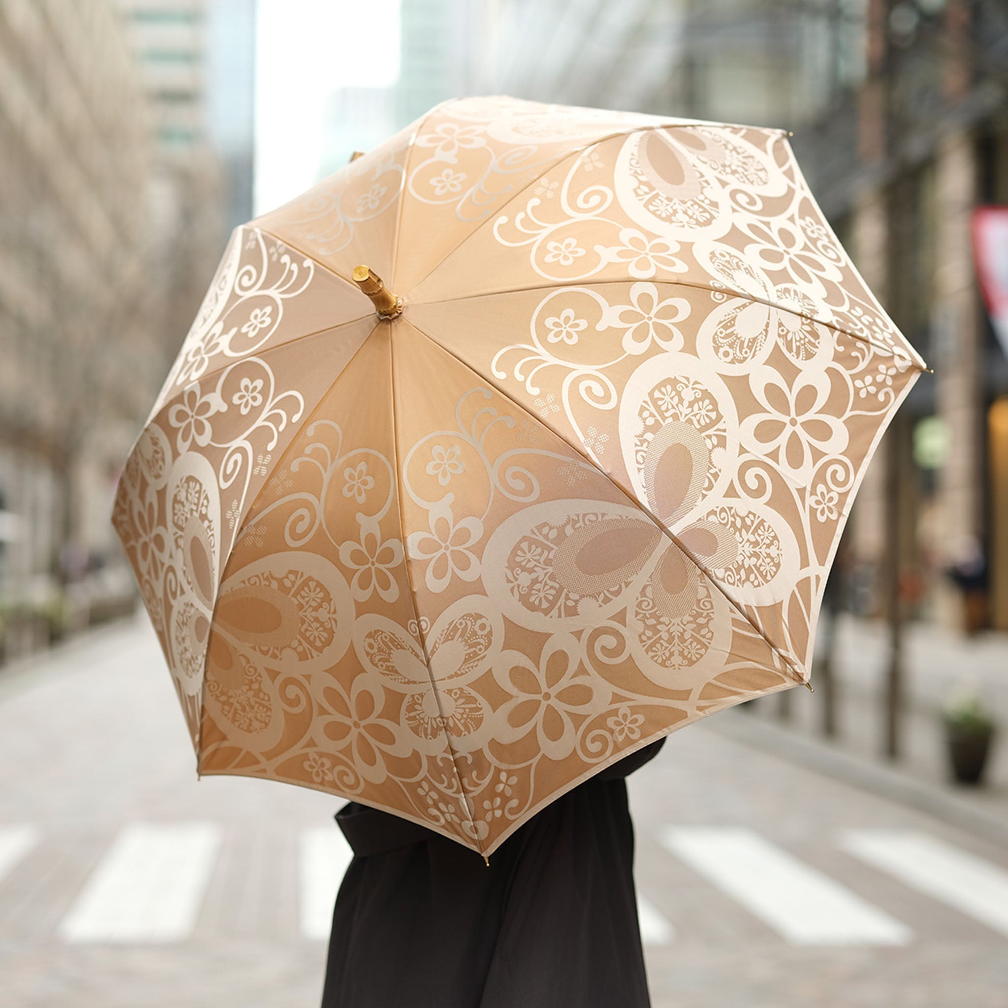 上品さもあるレディースのジャンプ傘！晴雨兼用雨傘8本骨60cm