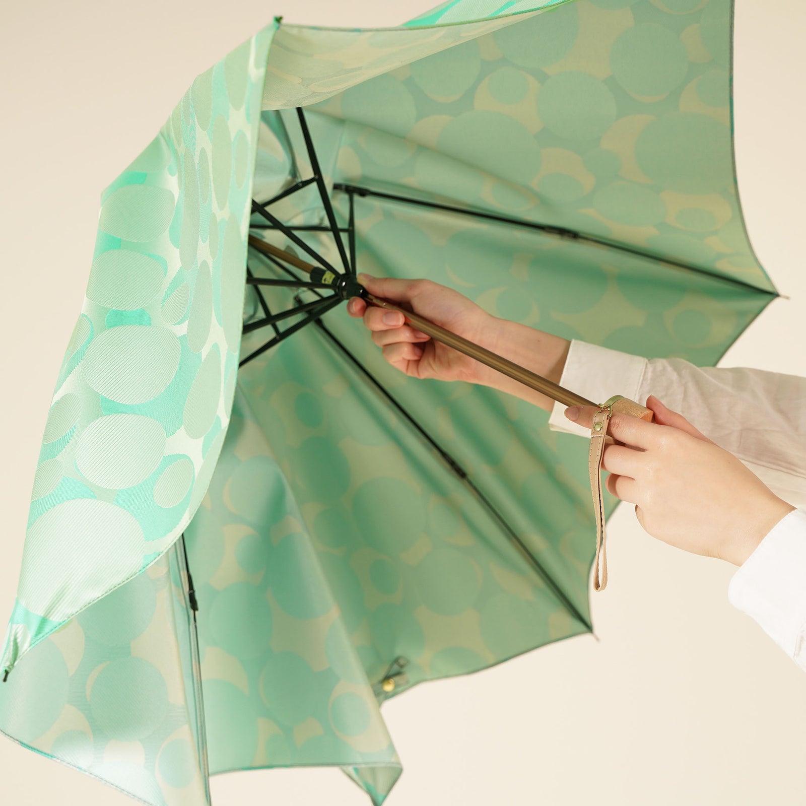 明るくかわいいレディース折りたたみ傘！晴雨兼用雨傘7本骨55cm