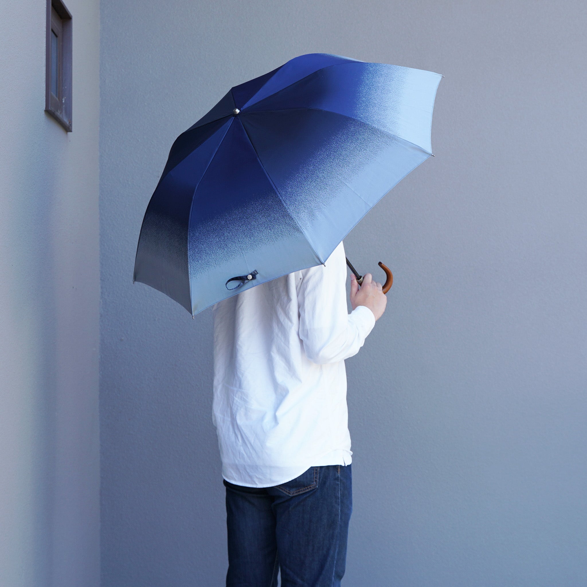 上品でおしゃれな折りたたみ傘！晴雨兼用メンズ傘8本骨58cm
