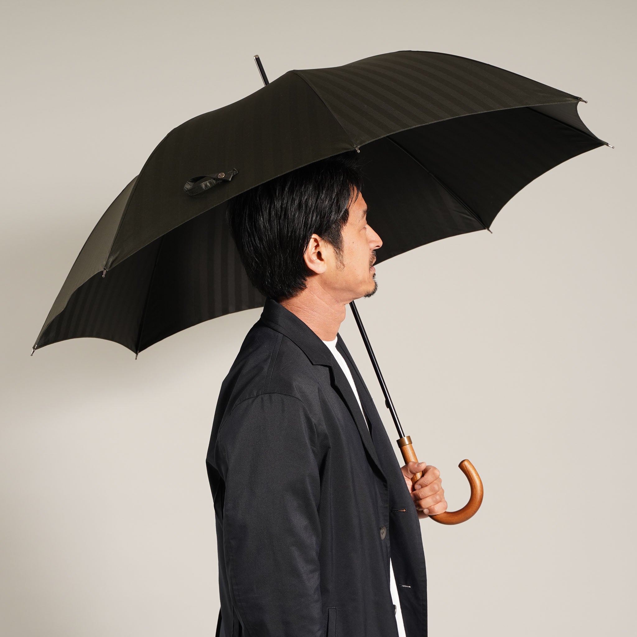 ASSETAN 黒 長傘 どの装いにも合う高品質なメンズ長傘！晴雨兼用傘8本骨65cm