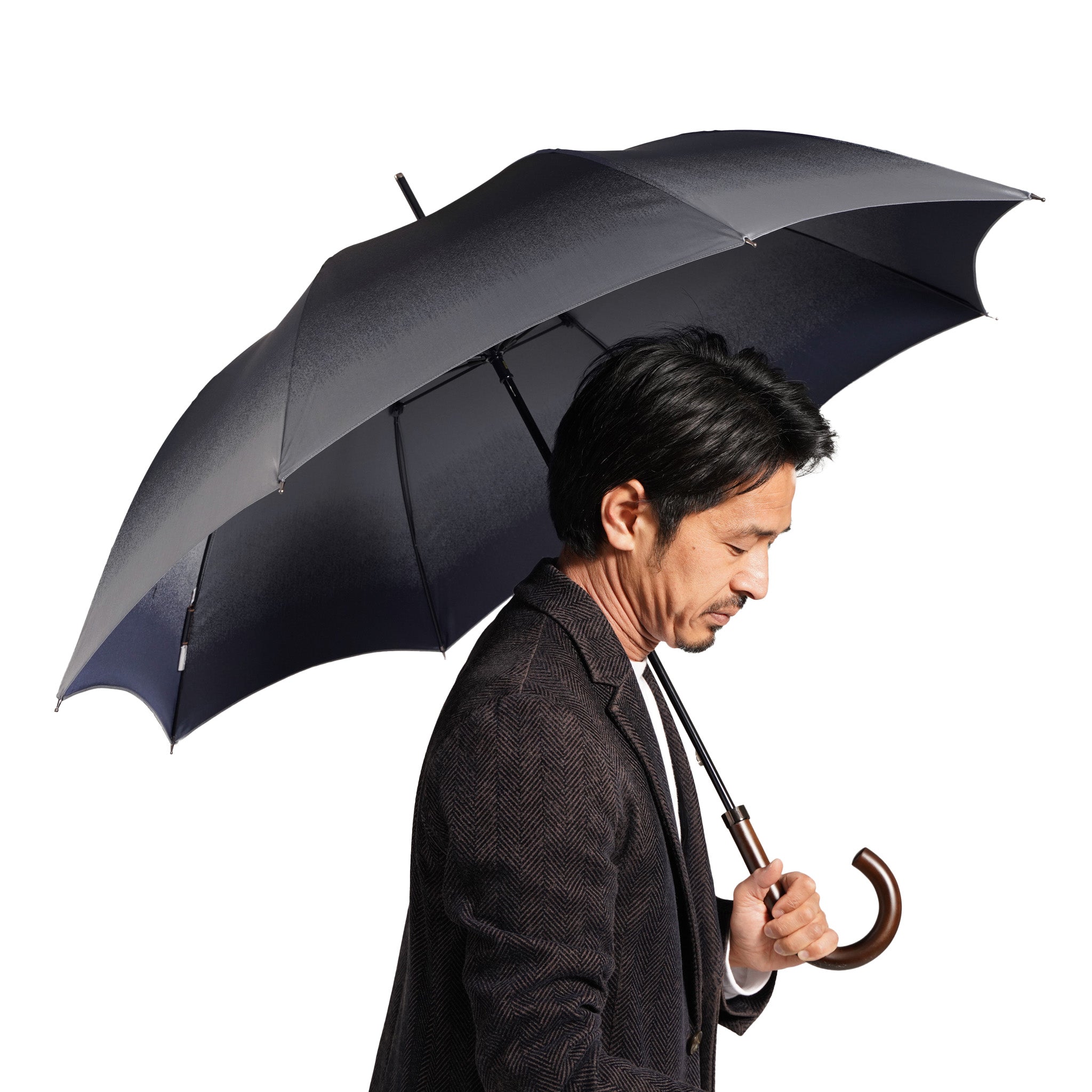 晴雨兼用　メンズ　RefleCouture　プラチナ　長傘　使用イメージ