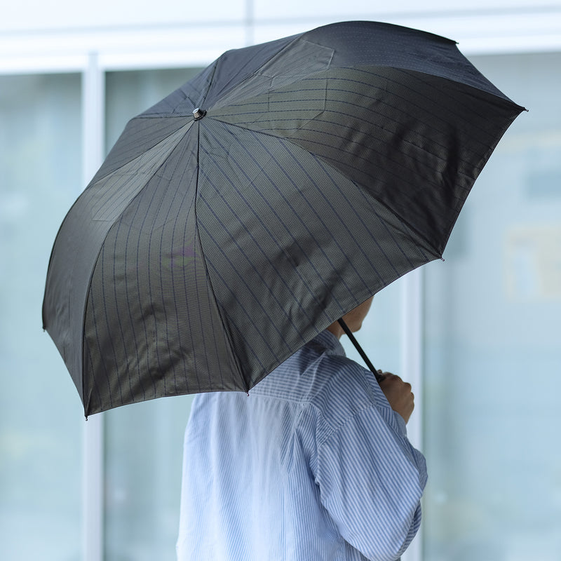 晴雨兼用日傘(折りたたみ傘)　メンズ　Shede　Chidori Stripe  グリーン　使用イメージ