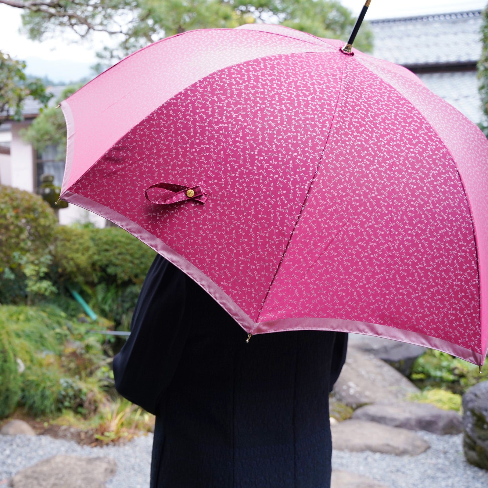 縁起物モチーフのレディース長傘！晴雨兼用雨傘8本骨60cm
