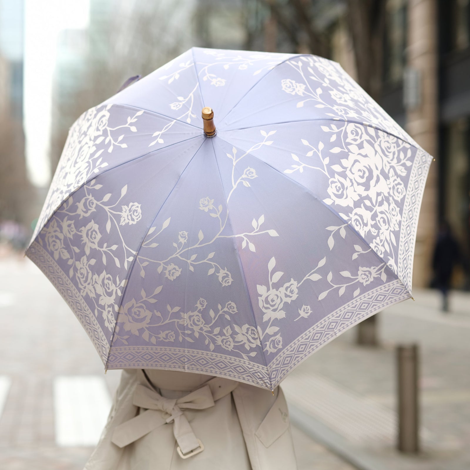 槙田商店　晴雨兼用折りたたみ傘　kirie バラ　ロイヤルパープル かわいい花柄のレディース長傘！晴雨兼用雨傘8本骨60cm