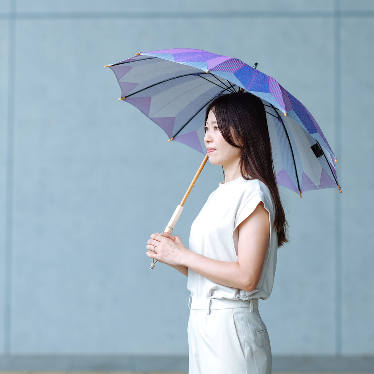 レディース日傘　菜　紫おくら　使用イメージ