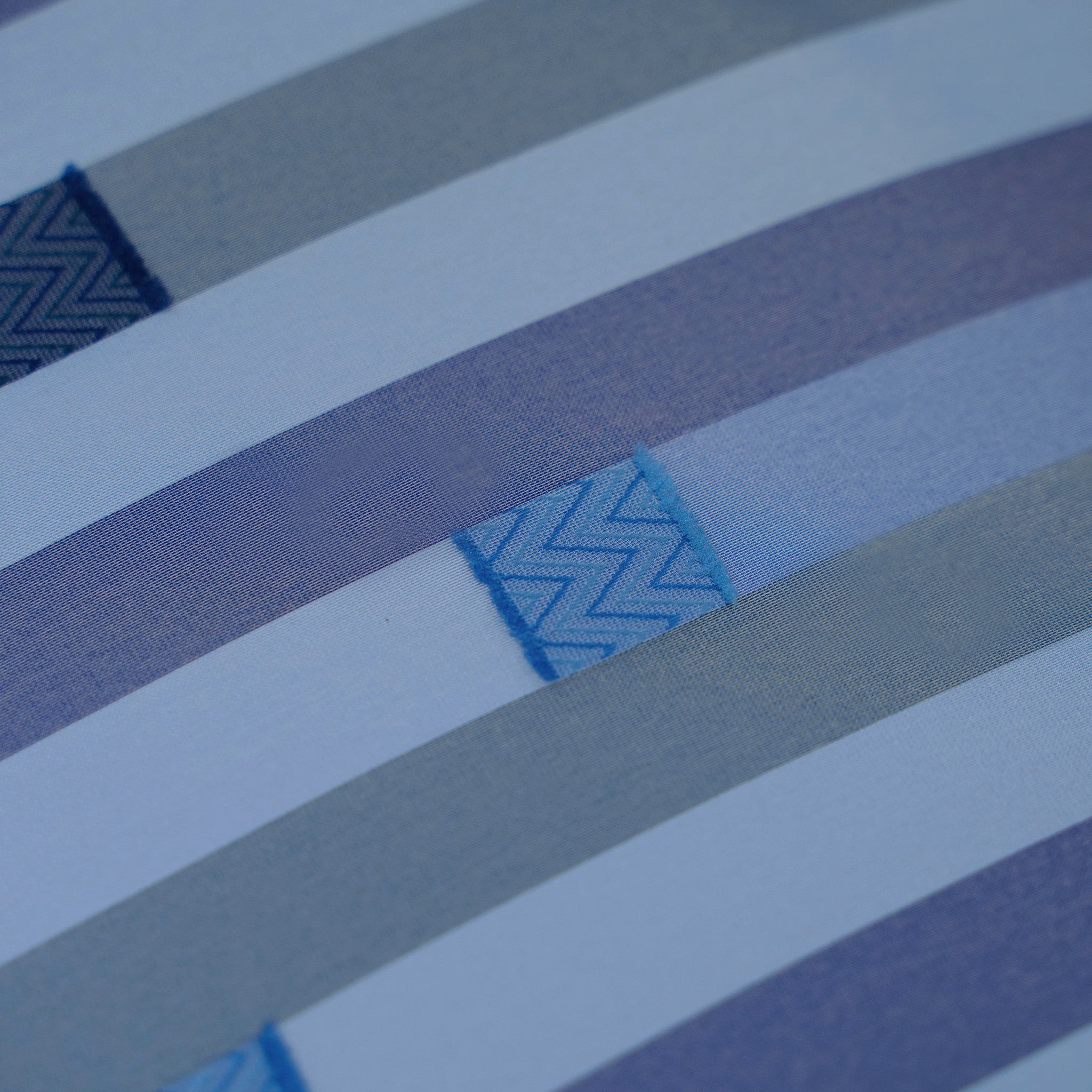 frozen　parquet　ブルー　生地アップ