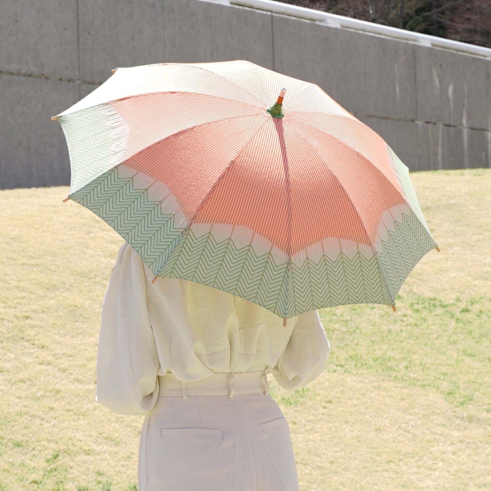 おしゃれでかわいい人気レディース日傘！純パラソル10本骨47cm