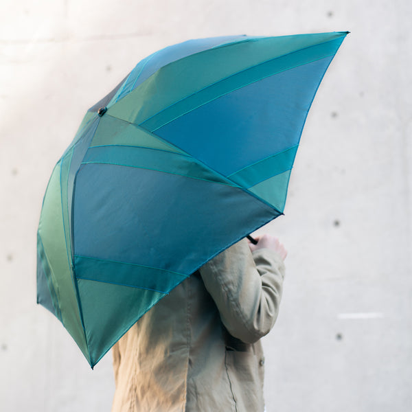 晴雨兼用　レディース　メンズ　repel.　Portable umbrella　Green　折りたたみ傘　使用イメージ