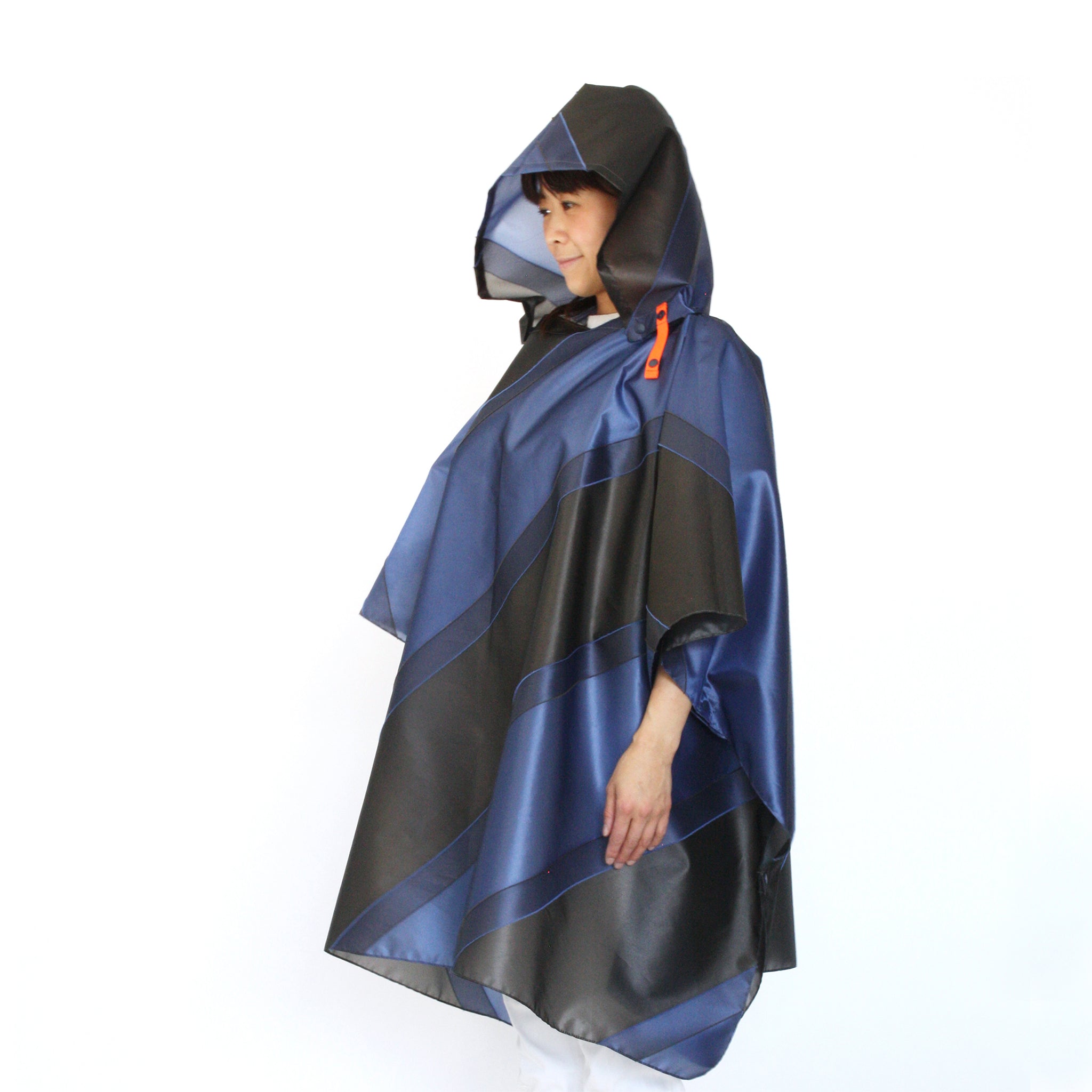 repel.　Rain poncho Blue