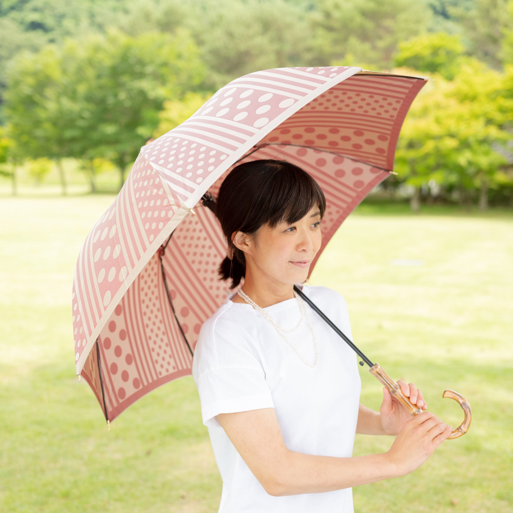 シンプルで使いやすいレディース長傘！晴雨兼用雨傘8本骨60cm